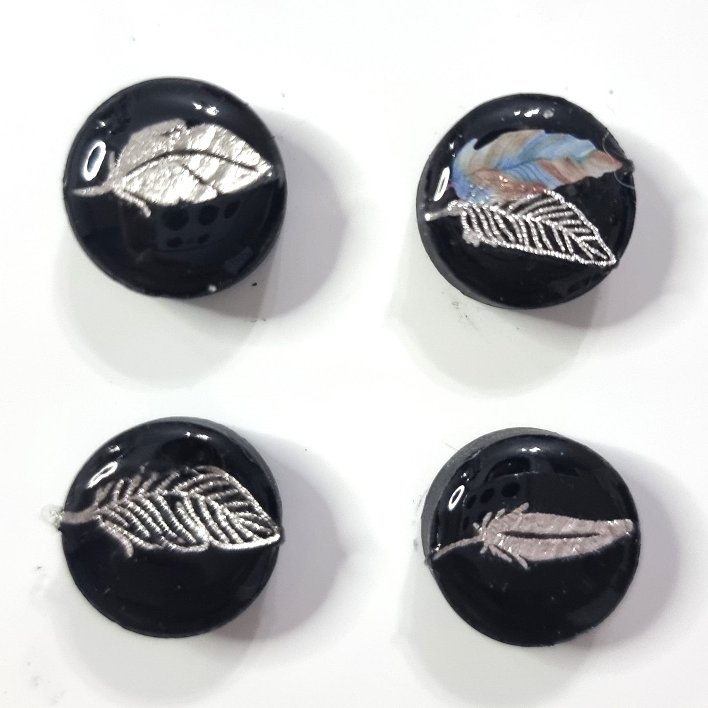 Set of 4 magnets- feathers