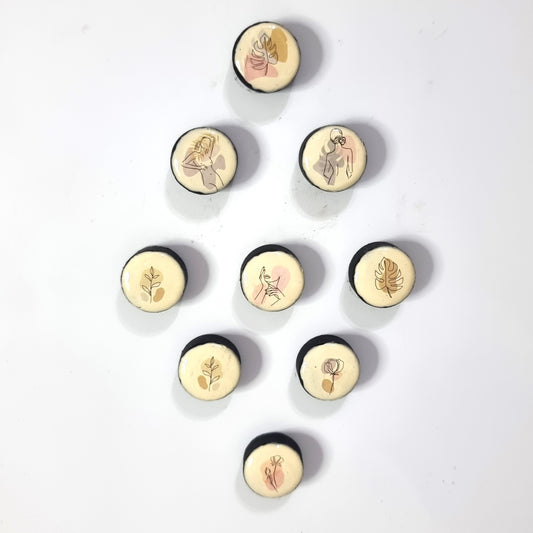 Set of 9 magnets