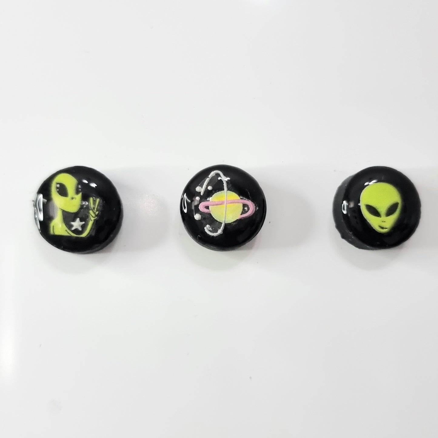 Set of 3 magnets- space