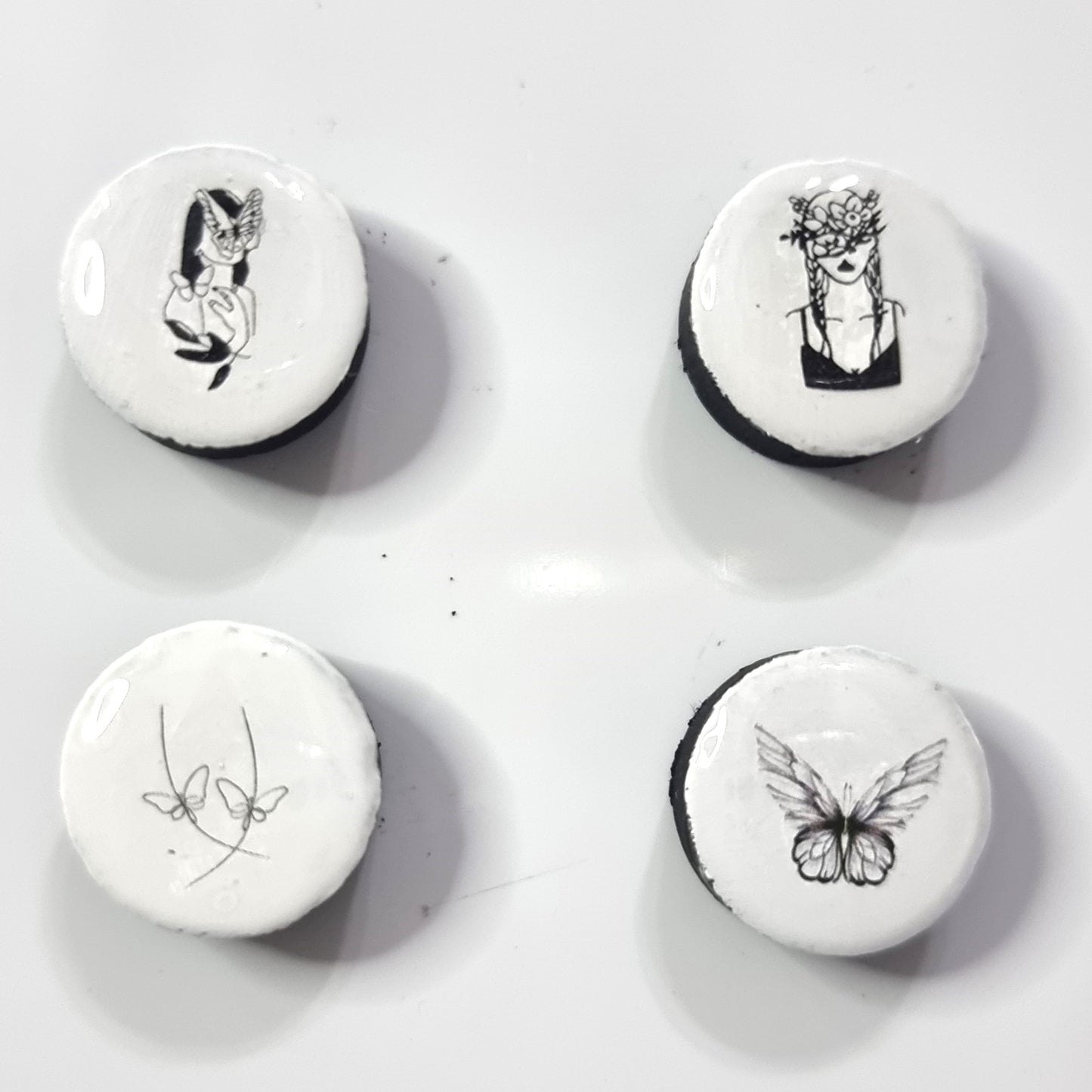 Set of 4 magnets- black on white