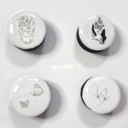 Set of 4 magnets- black on white 2
